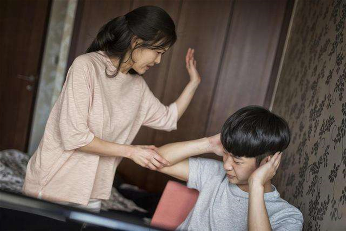 父母给予孩子优良家庭教育,需要做到“这5点”,孩子长大更出色