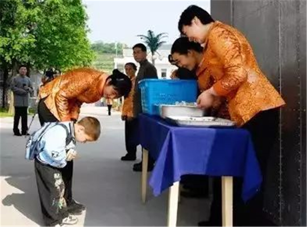 父母给予孩子优良家庭教育,需要做到“这5点”,孩子长大更出色