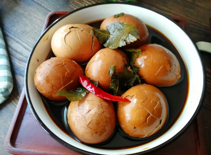 早上起床,宁可不吃饭别吃这3种食物,影响脾胃健康,难消化