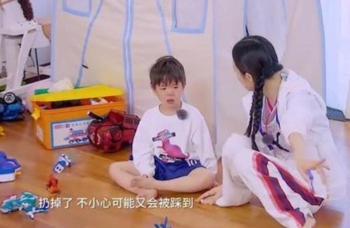 白岩松:没有情商的教育等于白教!常对娃说这3句话,情商不会低