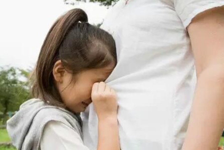 寄宿学校能让孩子更独立?白岩松:再苦也别让孩子读寄宿学校