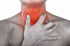 喉咙经常发痒咳嗽，是肺炎还是支气管