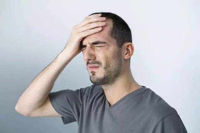 肝不好的人,身体会有“三黑两臭”,很多人都忽视了
