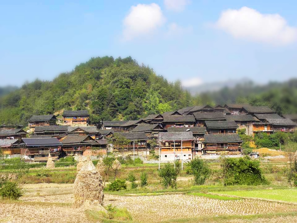 贵州三都县:全国唯一的水族自治县,至今依然保留有象形文字