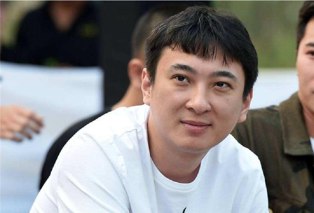 5亿“零花钱”赔光了?王思聪回万达“继承家产”,出任新公司董事