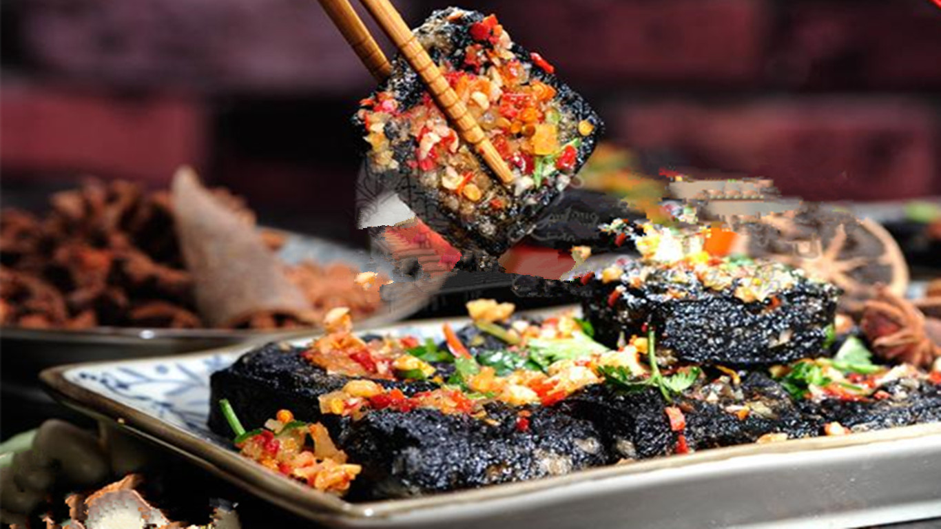 美食湖南、经典湘菜——辣椒炒臭豆腐，外酥内嫩、味美醇香扑面来