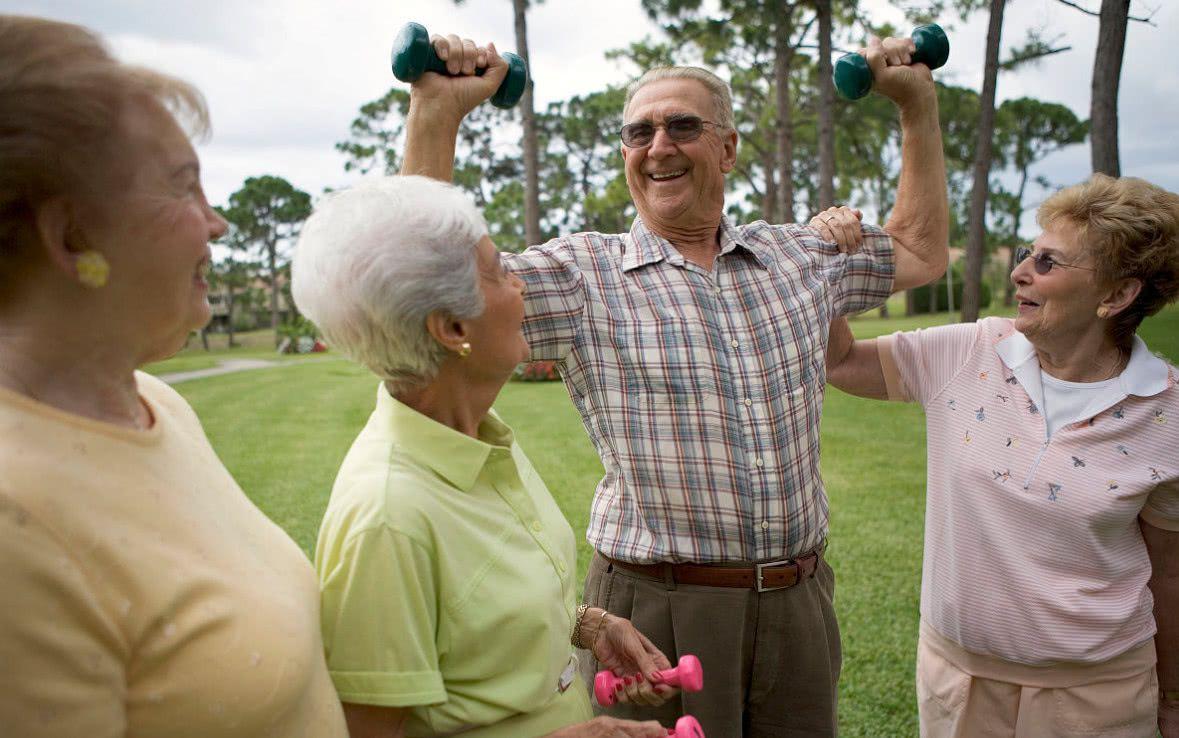 进入老年的你，若还能保持“4个健康”，有长寿潜质，值得恭喜