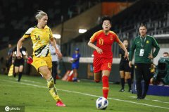 中国女足强力前锋李影成为焦点人物。