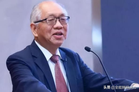 “数学皇帝”怒批中国教育:再这样发展,最少要倒退20年