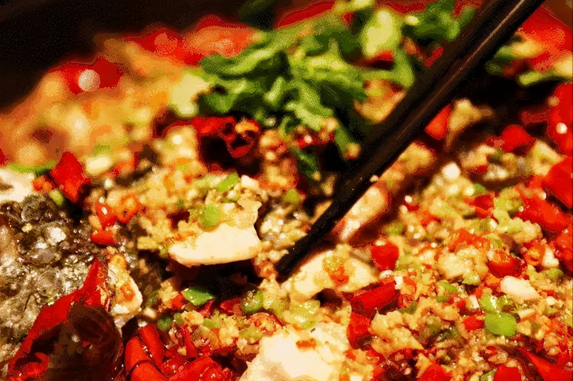 高血压患者,平时除了要注意少吃盐,3种食物也该少吃