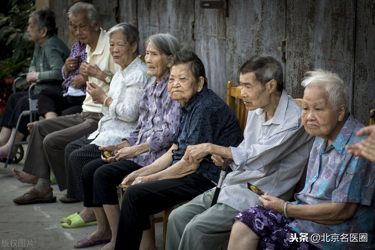 年逾65岁的高血压病患者几乎都会发生这个问题,赶快警惕起来