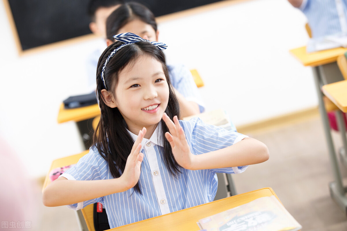 清华教授谈教育:家庭教育中有三碗“毒鸡汤”,正扭曲孩子的成长