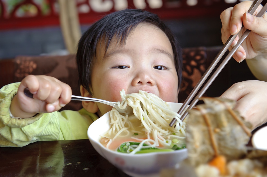 吃面条可以养胃吗?胃不好的人,做好这3件事,或能减轻胃的压力
