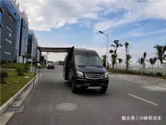 奔驰斯宾特四驱房车