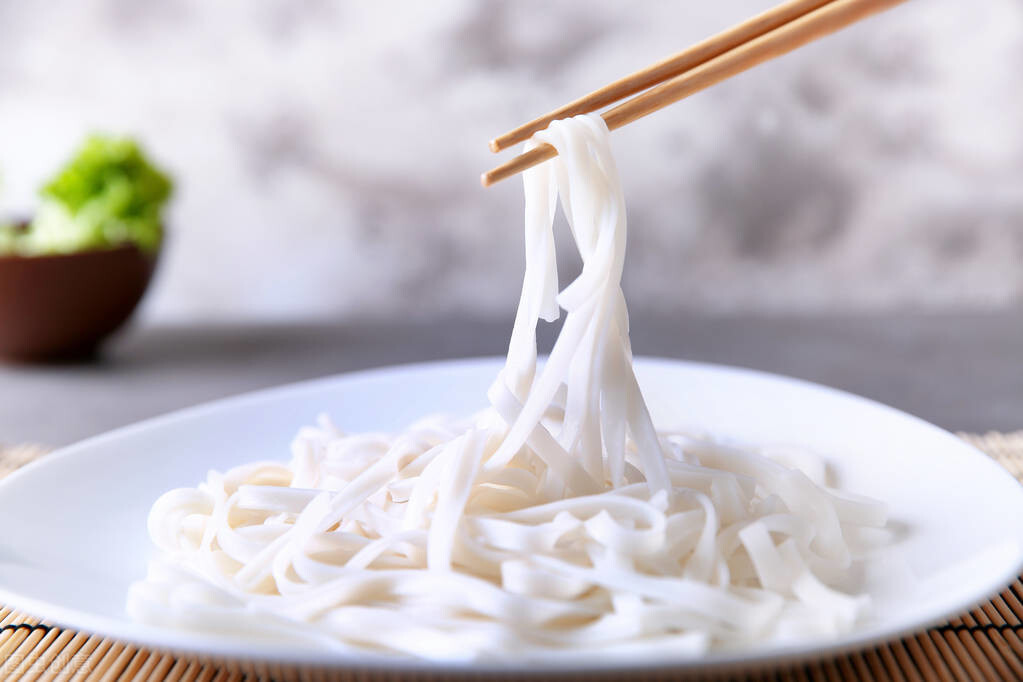 吃什么对血脂及心血管健康有好处?推荐4蔬菜、3主食、2饮品