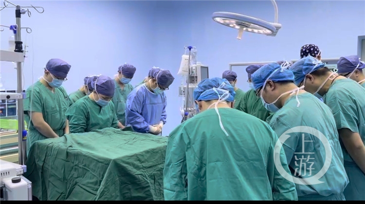 6岁女孩去世捐献器官可救5人 妈妈:我要把我的天使留在人间