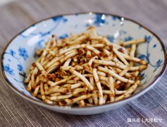 惊蛰节气，鱼腥草正当时，一次多买点