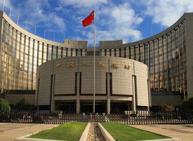 同样是银行卡,有的叫“储蓄卡”有的叫“借记卡”,区别在哪?