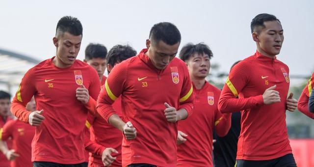 突发!中国足球再遭重创:世预赛恐迎来巨变,晋级12强赛悬了