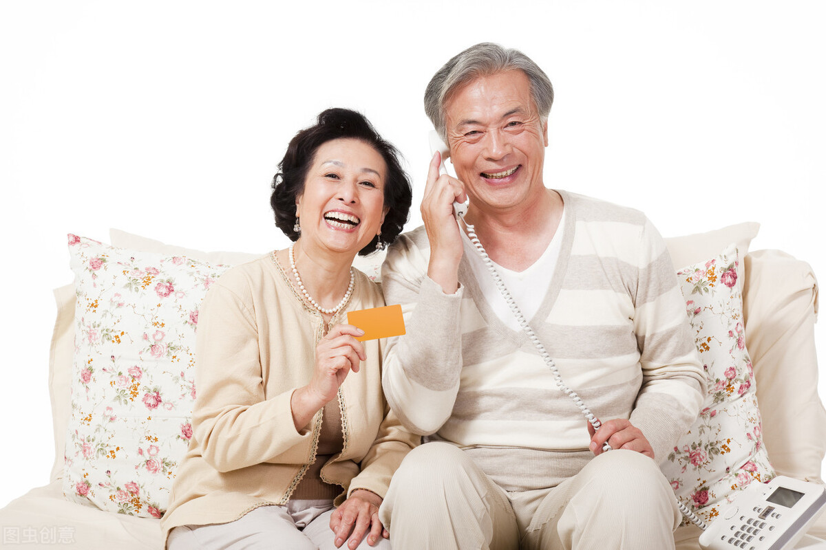 家里的老年人注意:要坚持这4种健康生活的方式,为健康助力