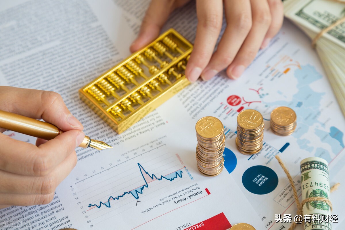 巴菲特如何成为世界股神?基金理财小白入市前要学好3条投资知识