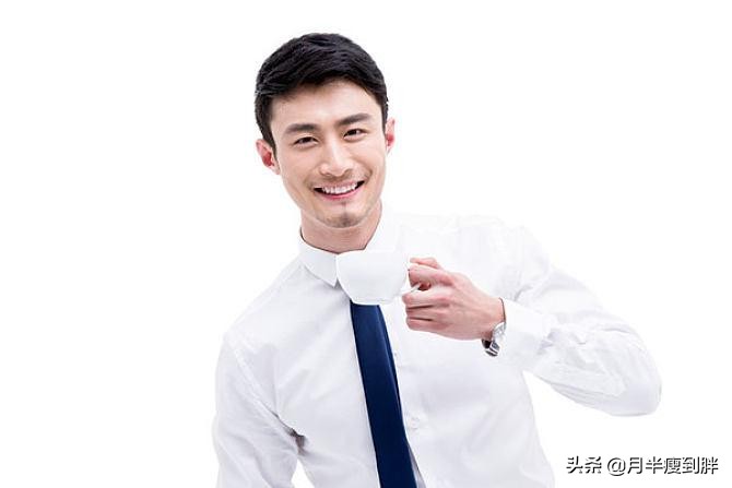 男性起床后注意这6种习惯,影响健康,只有运动健身才能强身健体