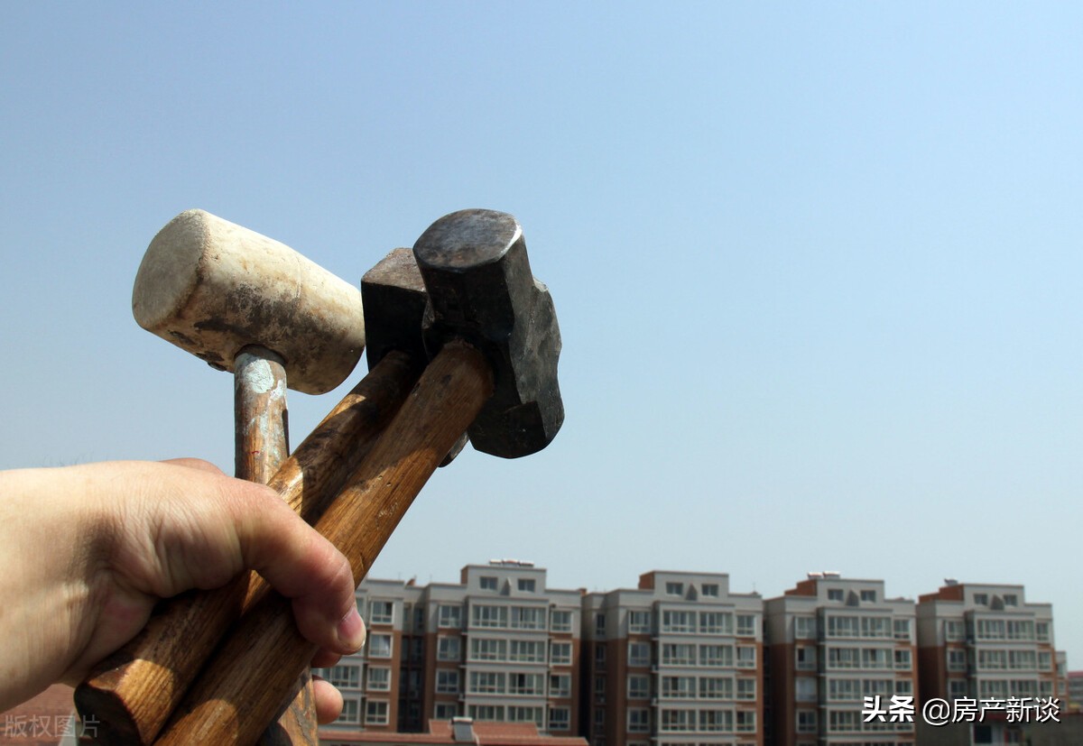 经济学家李迅雷一语成谶?今年楼市迎来三大巨变,房价走势明朗