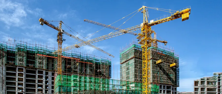 重要信号!2021年,基建收紧了,楼市收紧了
