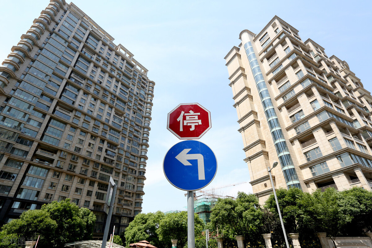 楼市调控狂风骤雨！买房赚钱更难，明年炒房客都跑光了？