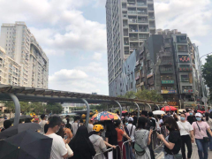  超5万人排队，深圳文和友刷屏！网红奶