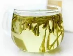 火在肝里失眠,火在胃里口臭,火在心里口舌生疮...