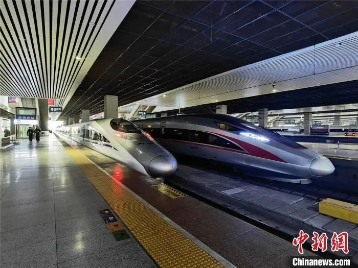 资料图:高铁列车 许伟 摄
