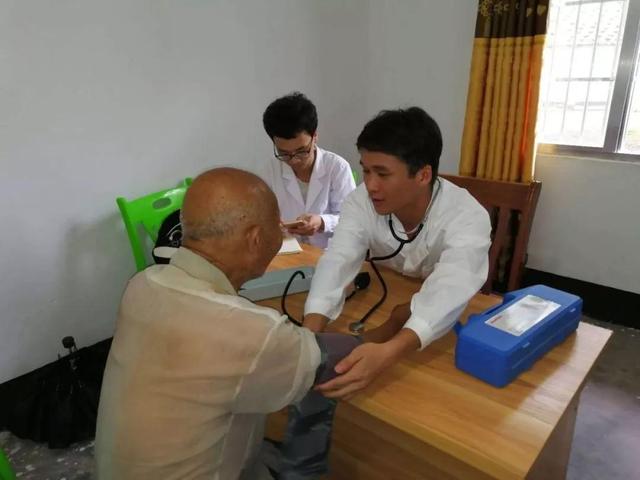 65岁的人，标准血压和心率是多少？对照一下，看看你达标了吗？