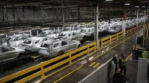 汽车“缺芯”停产事态蔓延 福特多家工厂停工