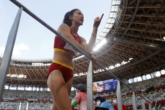 中国田径首位入籍运动员，她是传奇名将郑凤荣的外孙女