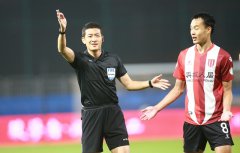 中国裁判登上亚洲足坛最高执法舞台