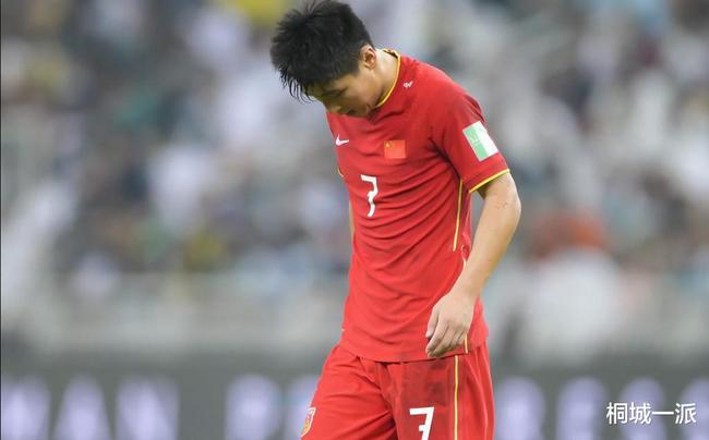 绝望!国足晋级世界杯最新概率0.42%,与其祈祷不如为2026备战吧