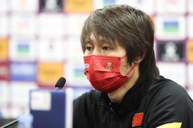 国足“铁”定出局?24年后,球迷又一次高喊“换李铁”