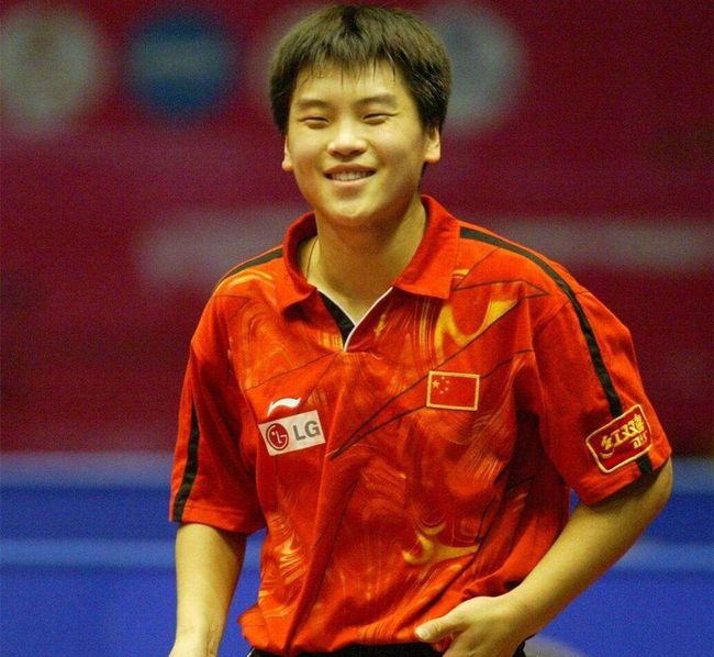 又一国乒世界冠军出走日本，球迷送祝福，刘国梁需堤防一点