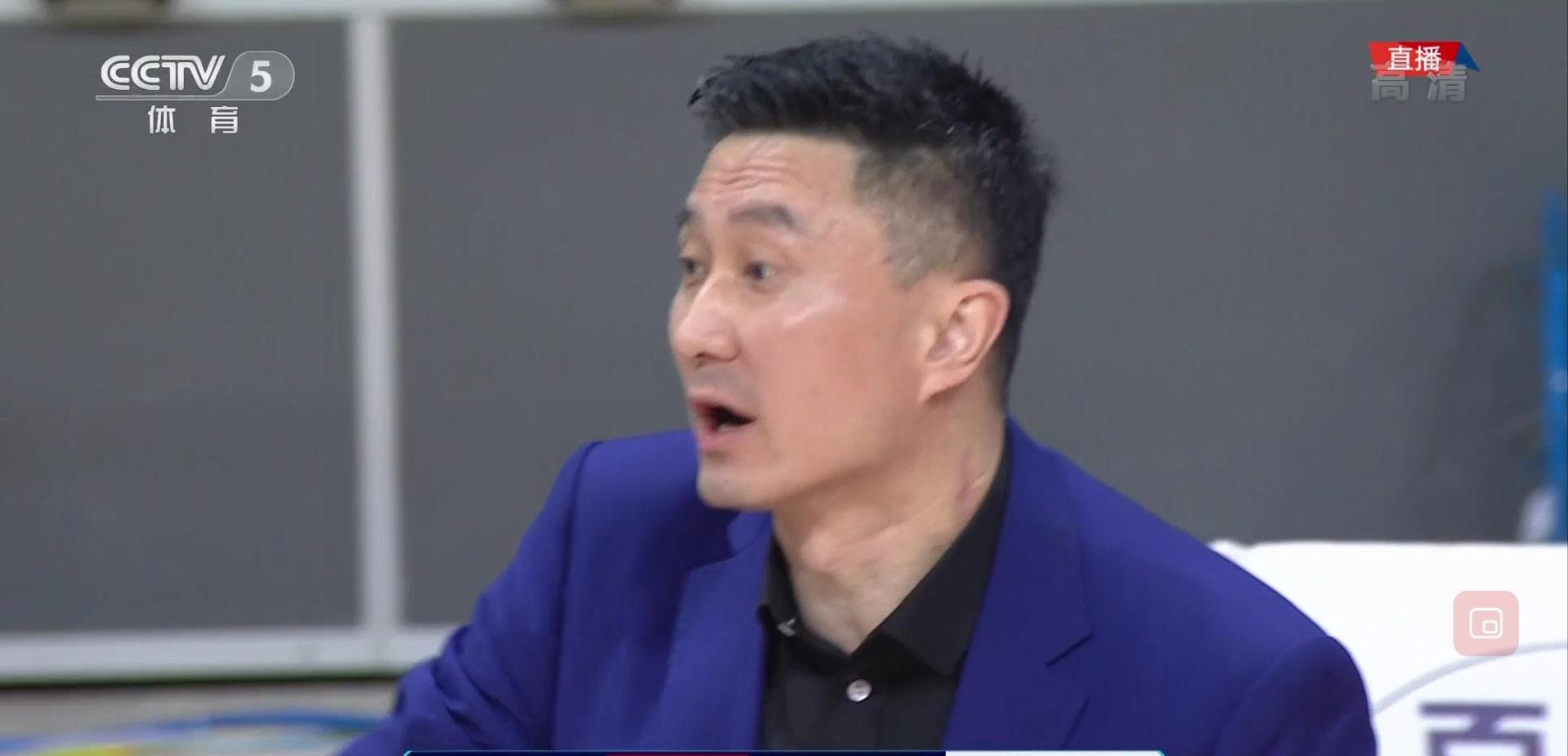 CBA新年大战,广东东莞遭遇尴尬,全队首节只有10分