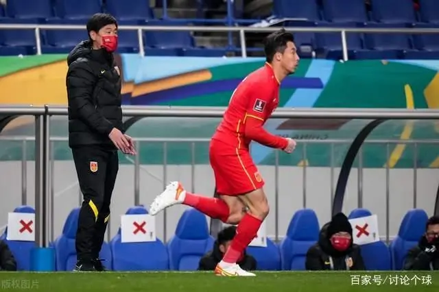下午1点20分!男足正面回应女足夺冠,李霄鹏补招10人备战世界杯