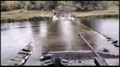 俄军失守奥斯科尔河，连“俄产军事装