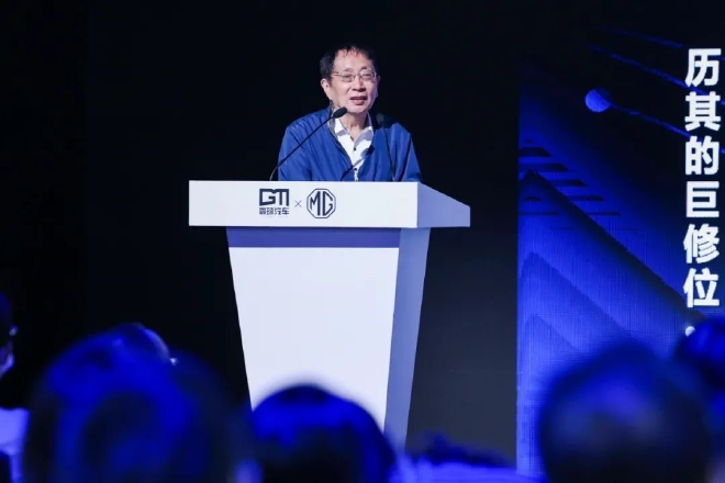 著名经济学家温元凯