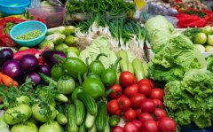 这7类蔬菜自带“毒素”，吃前必须焯水