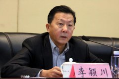 国家体育总局副局长李颖川暂时主持足