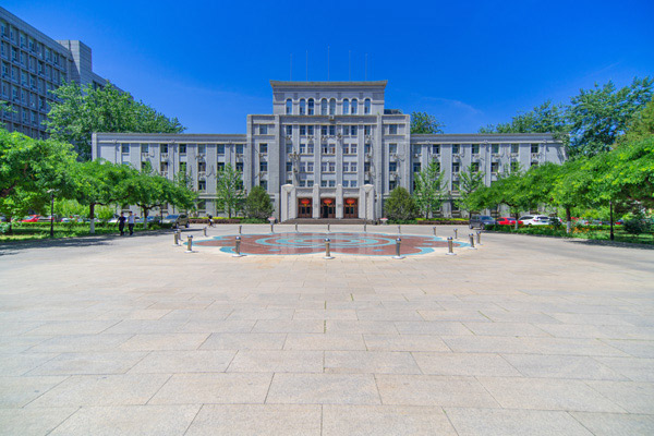 北京大学可以进去参观吗